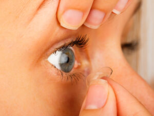 contact lenses removal